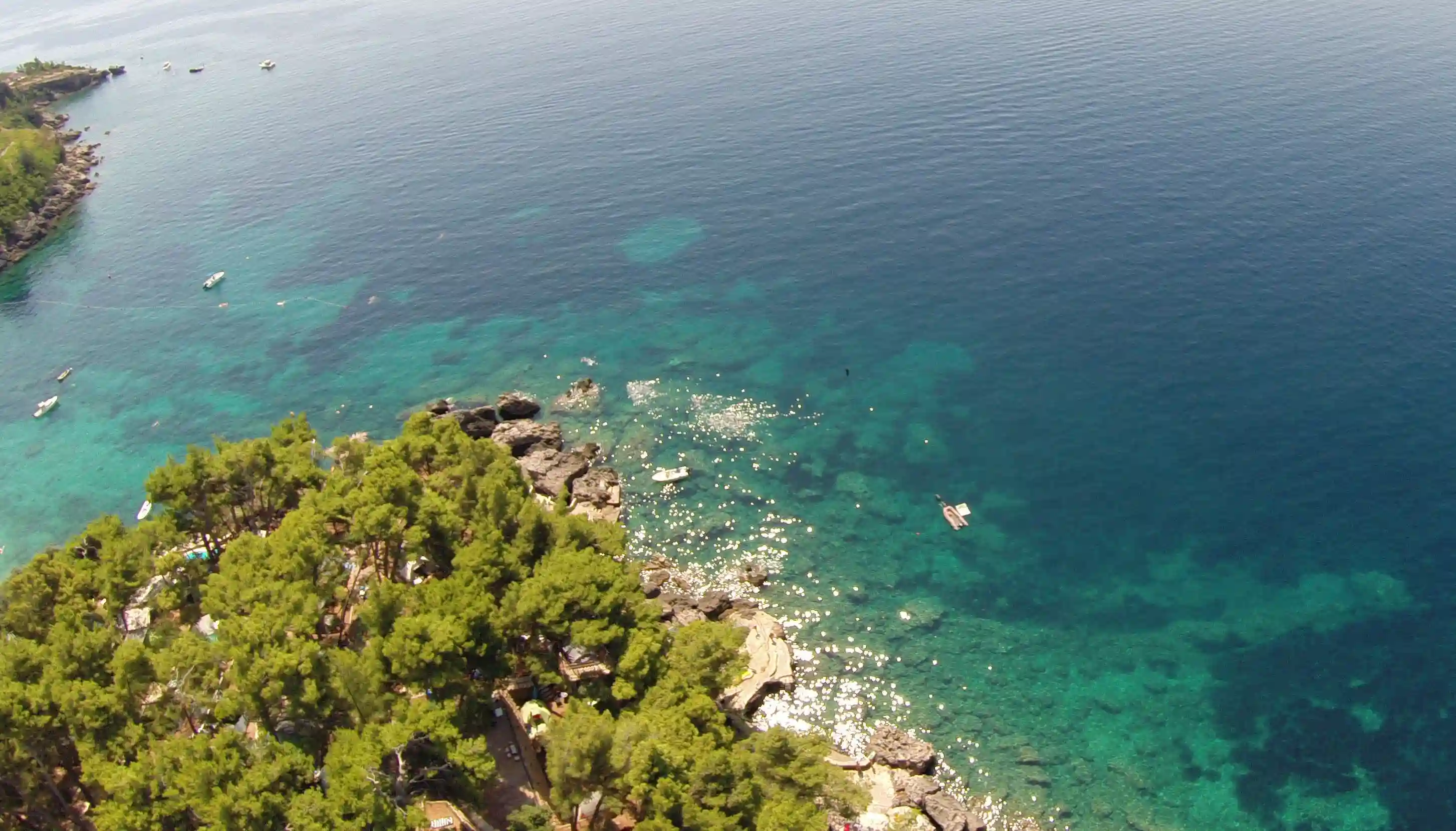 Panoramski pogled na poluotok Pelješac i arhipelag oko Orebića i Korčule