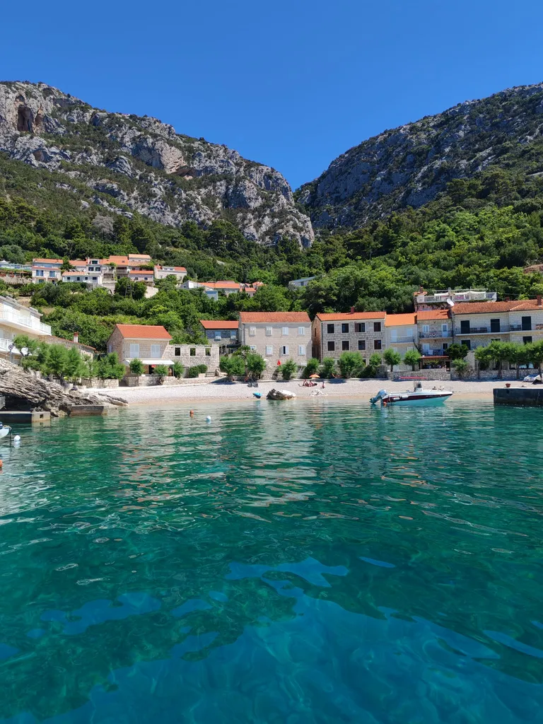 Mirne morske struje u Pelješkom kanalu